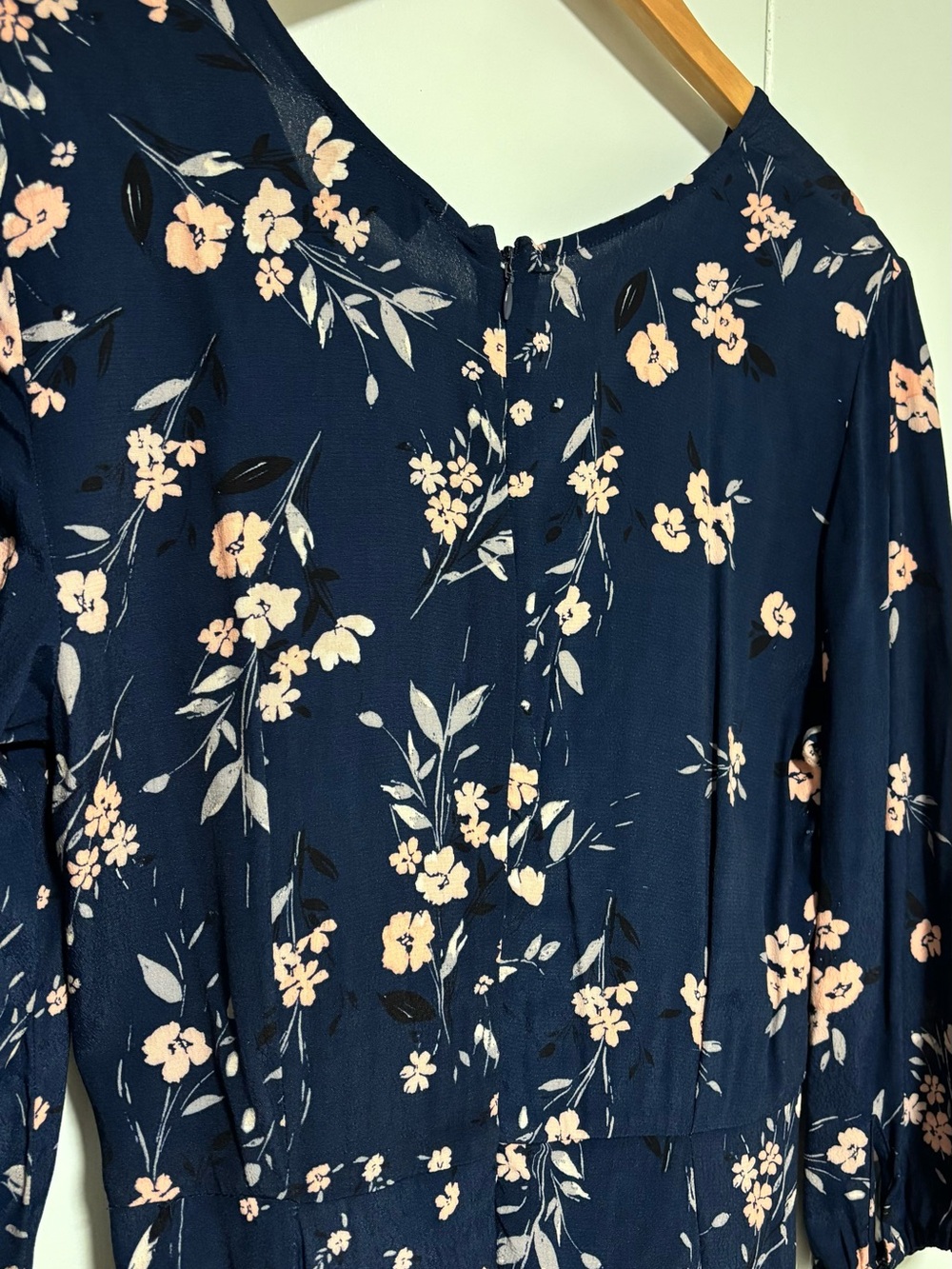 Le Chateau Navy Floral Wrap High-Low Maxi Dress - Picture 4 of 9